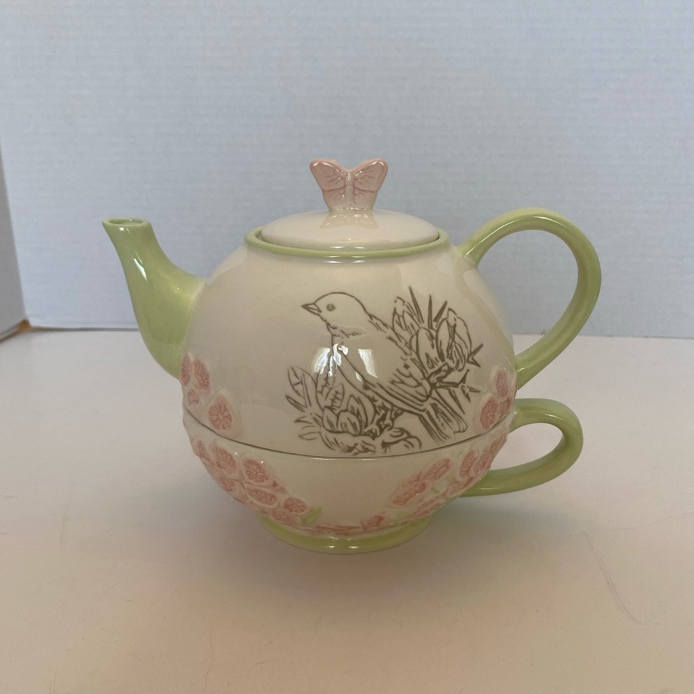 Grasslands Road Green and Pink Teapot Set